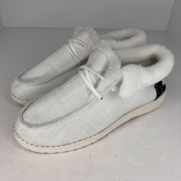 Womens Gray Solid Fluffy Faux Fur Canvas Low Top Flats Size 9.5 Slip On Shoes - Picture 1 of 9